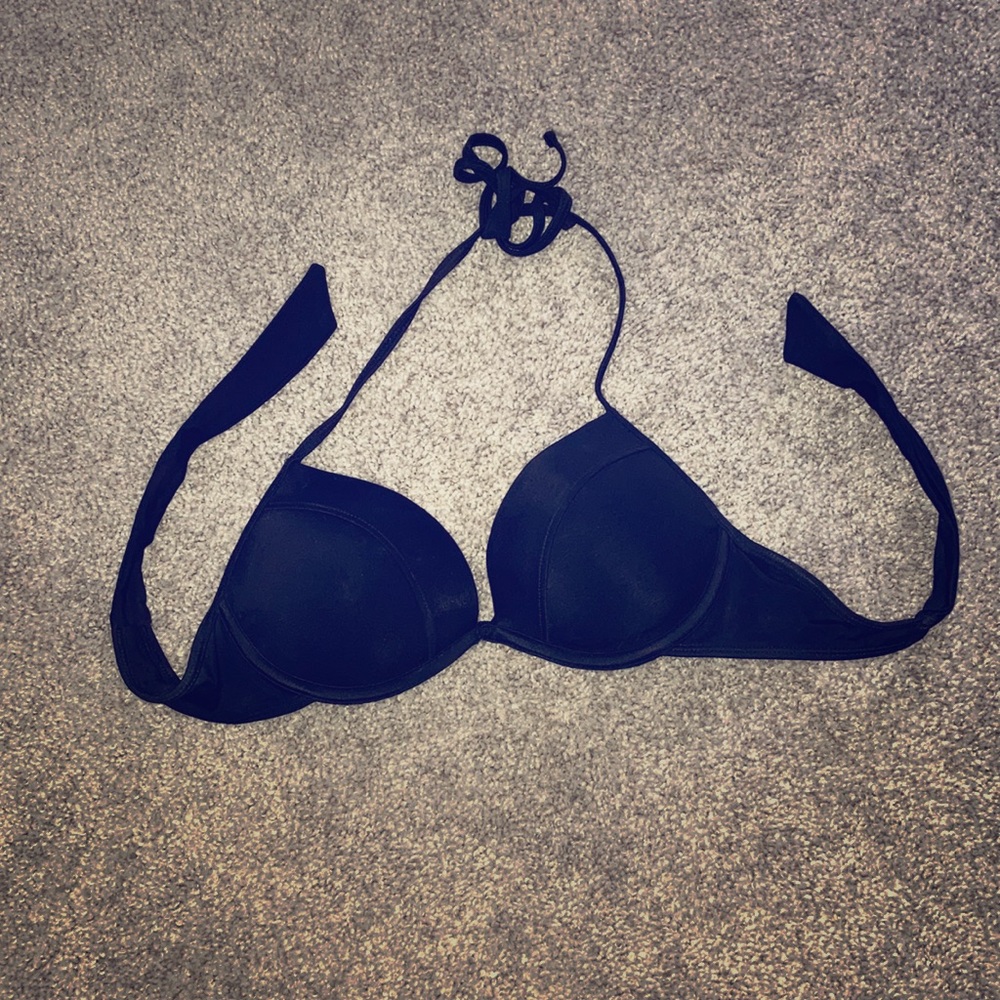 Kirra halter bikini top